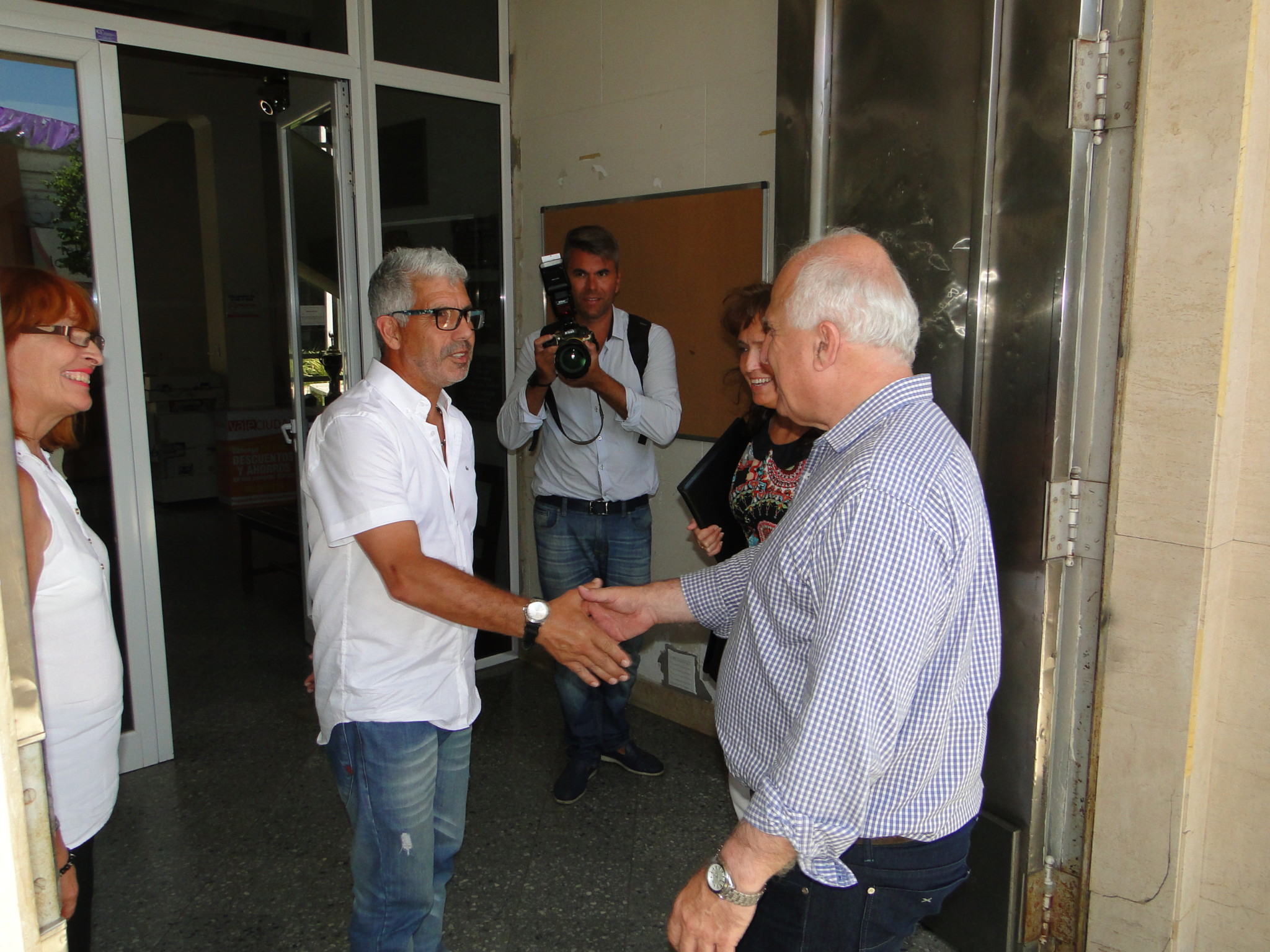 Reunión del Sr Gobernador, el Ministro de Gobierno y Reforma del Estado, el Senador Departamental y el Intentedente de la ciudad