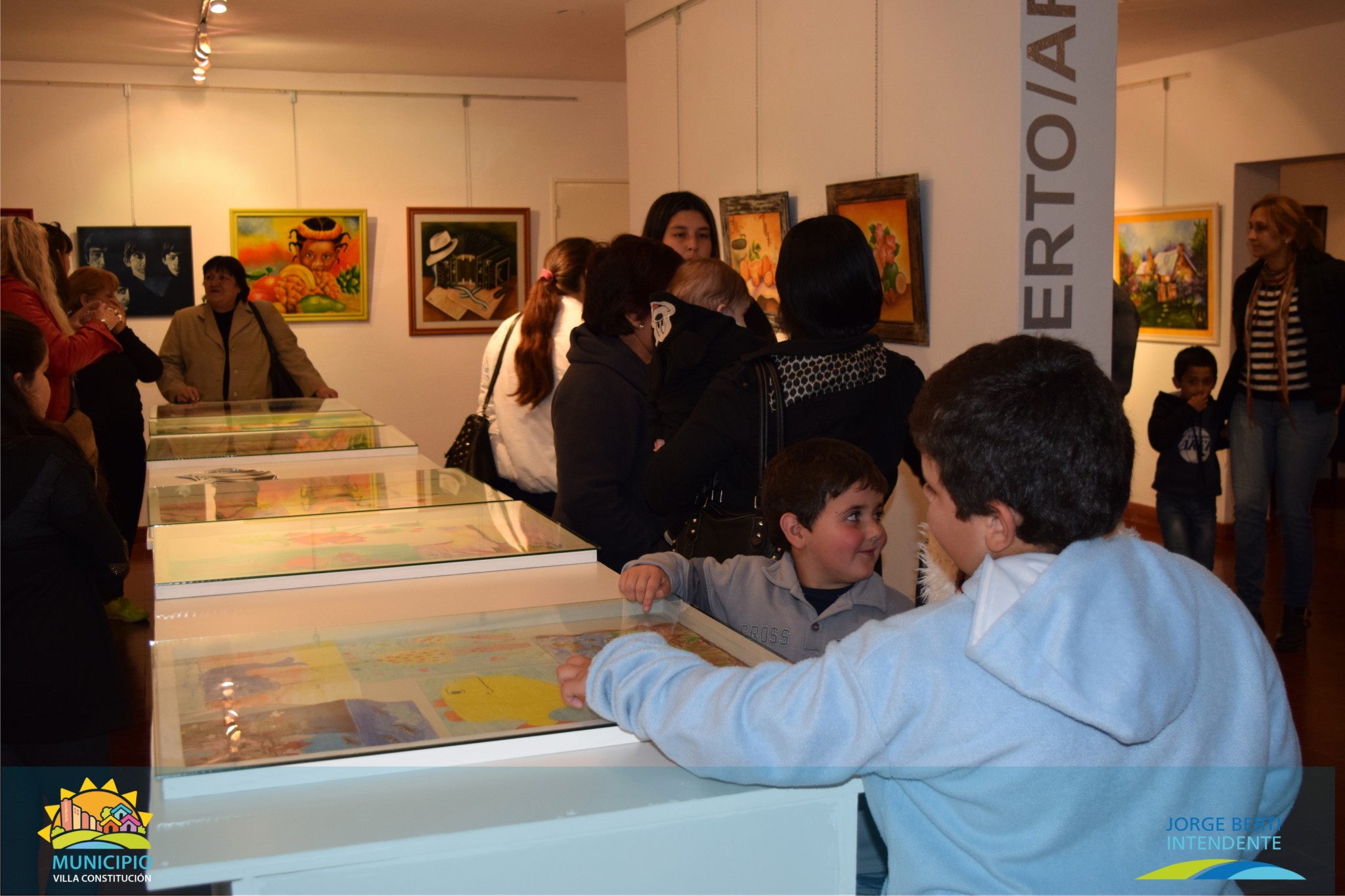 Inauguración de “El pincel en tus manos”, en la Sala PUERTO/ARTE