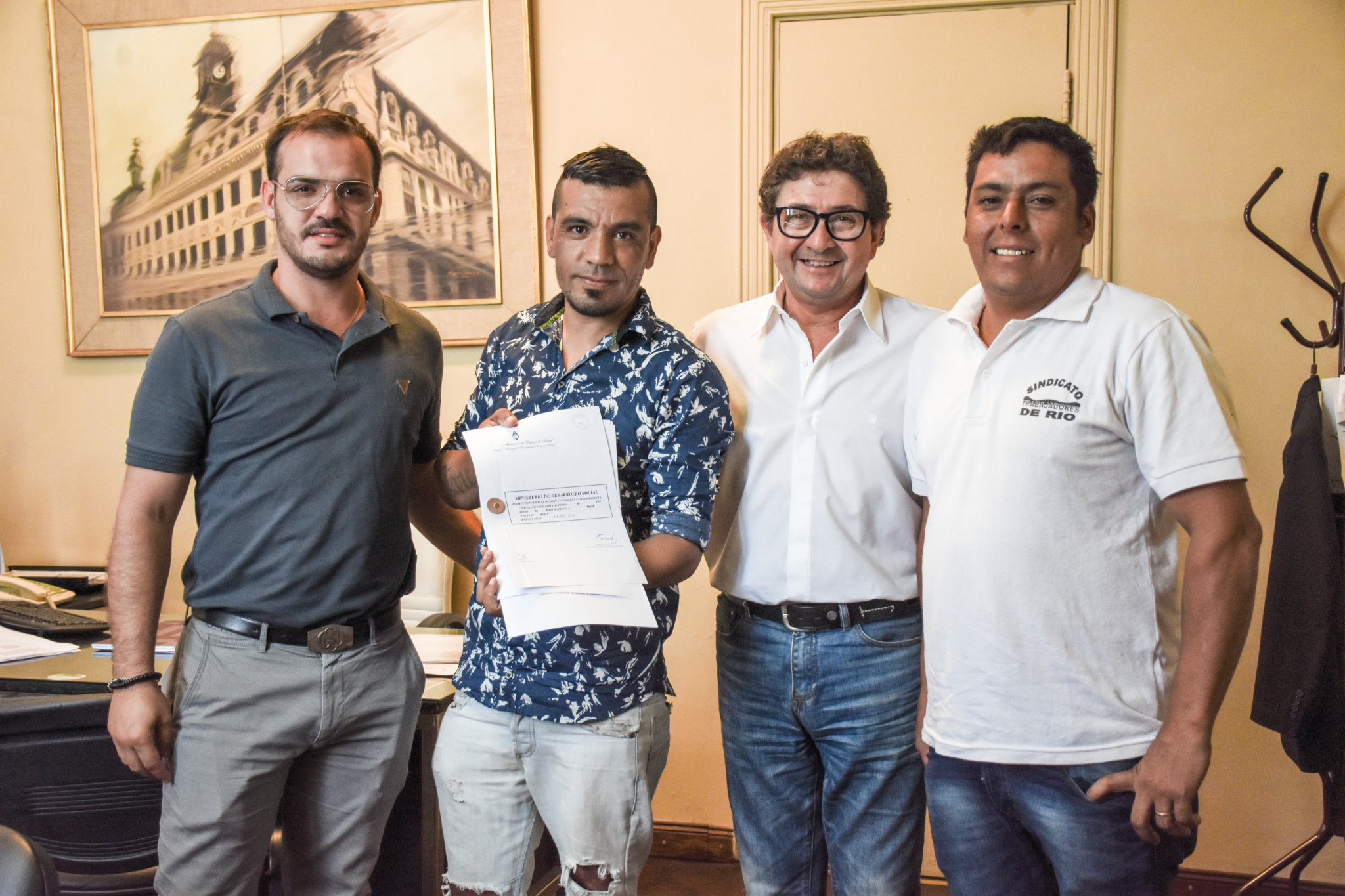 Habilitación nacional a cooperativa de pescadores locales