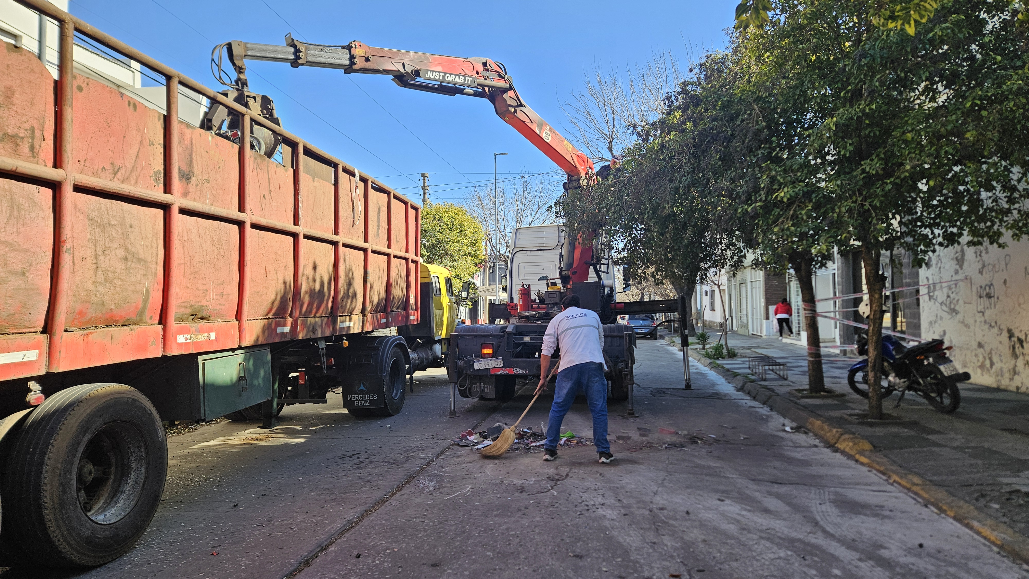 Compactación masiva de vehículos en Belgrano y Catamarca: Más de 500 unidades compactadas en el transcurso de la semana