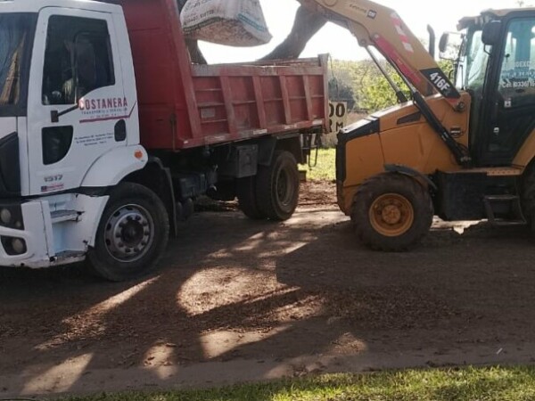 Villa Más Limpia: operativo integral de higiene urbana en Puesta del Sol y San Miguel Arcángel