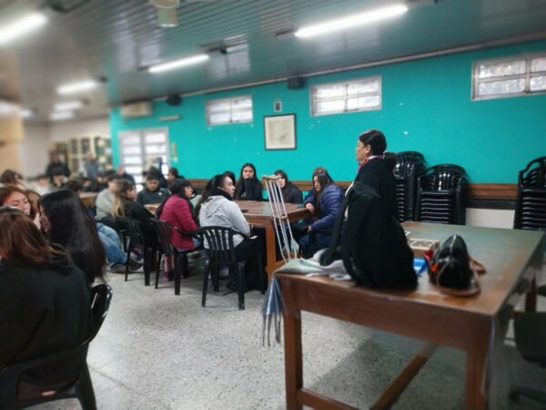Talleres sobre derechos de niñas, niños y adolescentes junto a estudiantes de la escuela normal